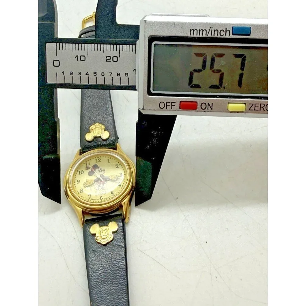 Vtg Lorus Disney World Minnie Mouse Quartz Watch V515-6080 Rotating Hands Black